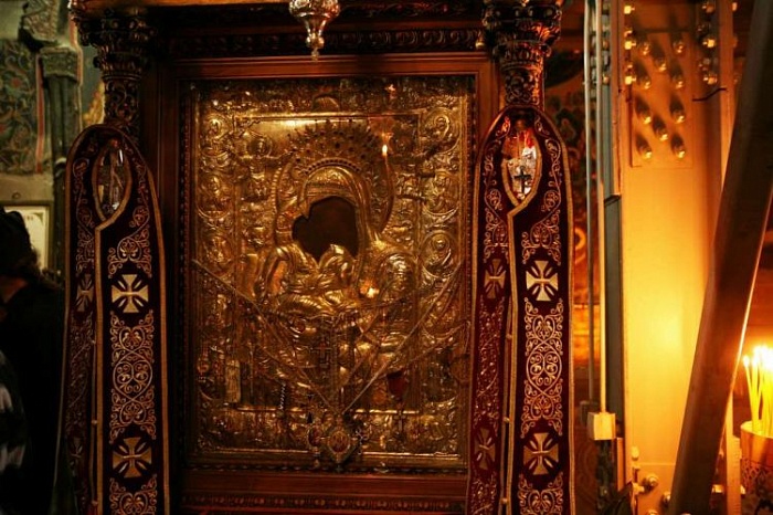 Образ Богоматери «Достойно есть» (монастырь Карие)