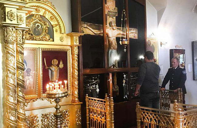 Ночная Божественная Литургия в Годеново